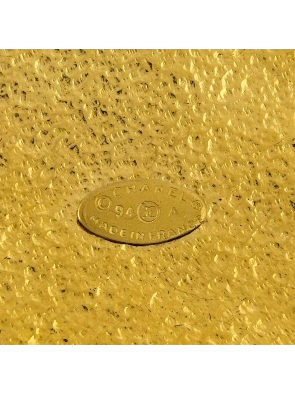 Chanel CC Logo Brooch Round Gold Plated - Picture 6 of 6